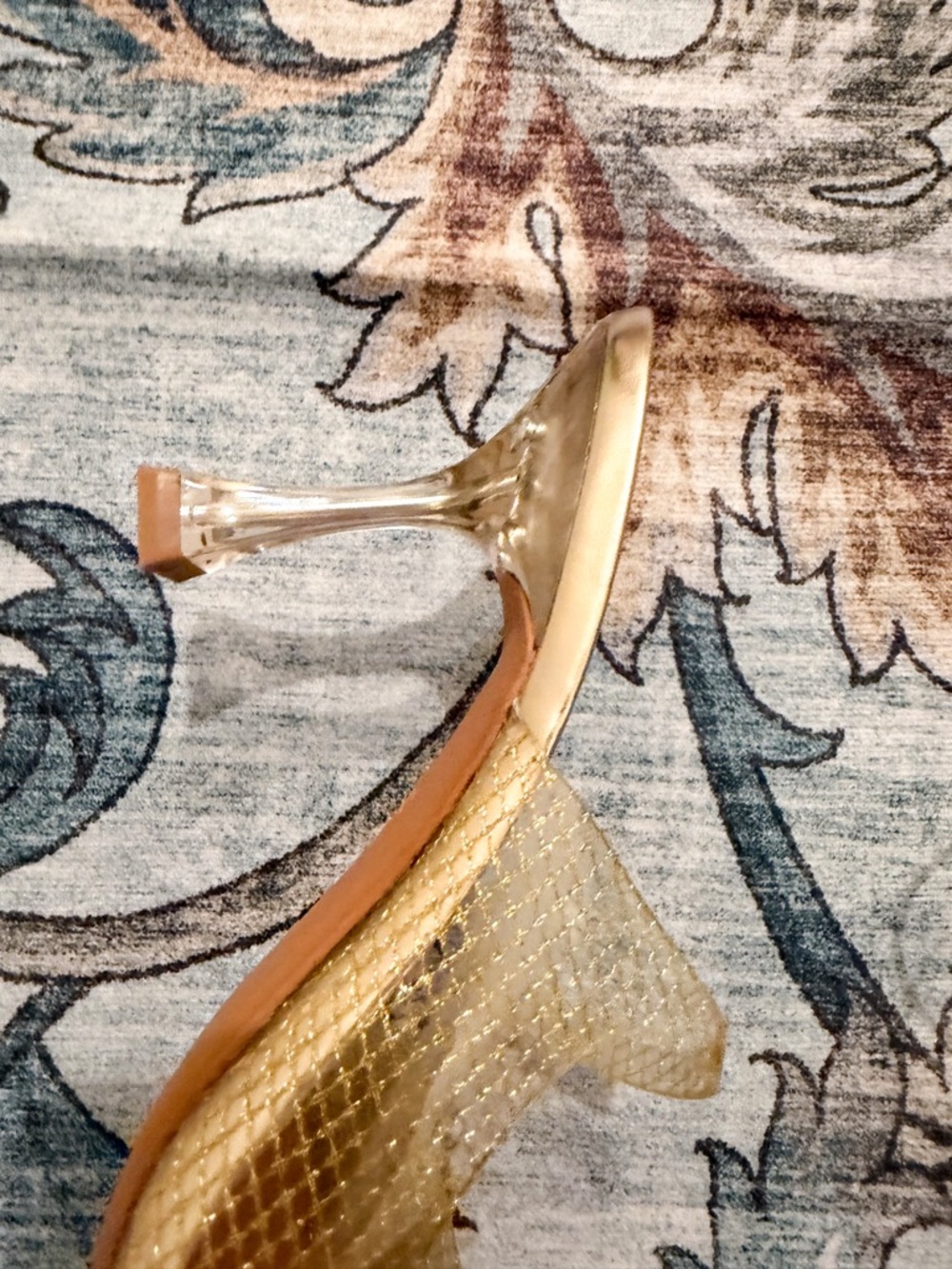 New! Rare Pristine Crystal ZARA vinyl Gold netting Pointed Mules Smoke/pet free - Picture 2 of 4